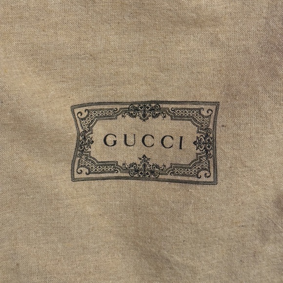 Gucci GG Marmont Small Shoulder Bag - Picture 12 of 13
